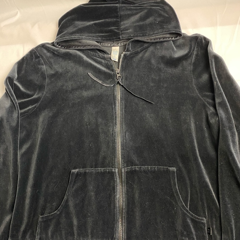Old Navy- Ladies’ hoodie. Black. XL Petite. Zip up with 2 front pockets .